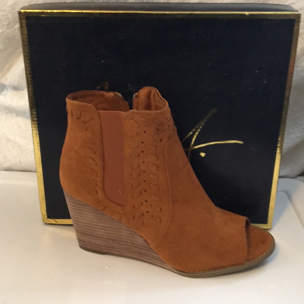 Mari A Booties Size 10m Cognac